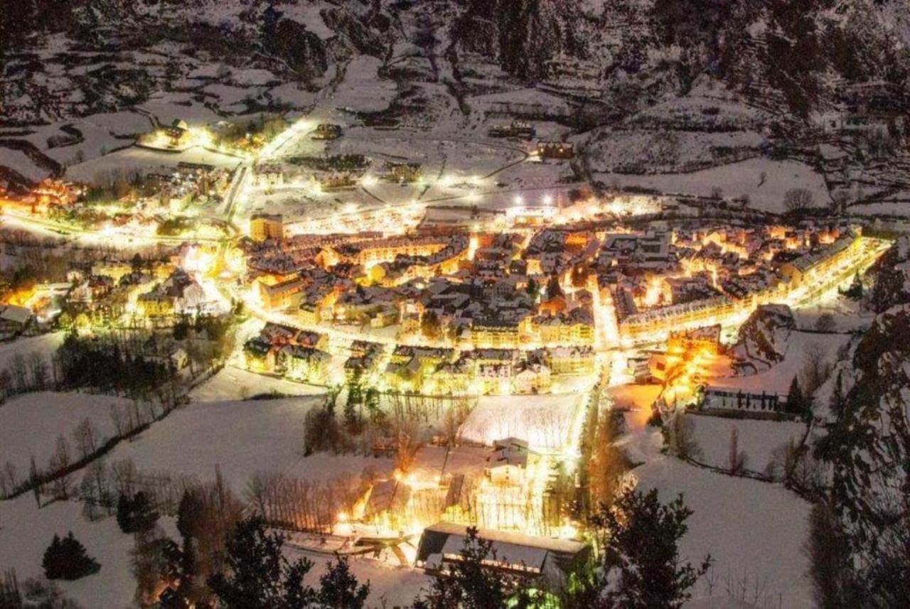 Ballbenas Benasque Exteriör bild
